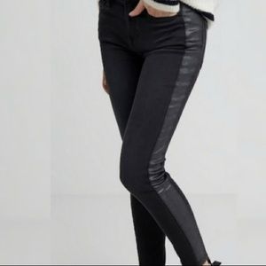 NWT Frame Le High Straight Jeans Noir Coated Tux